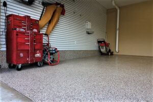 garage-epoxy-floor-with-vacuum